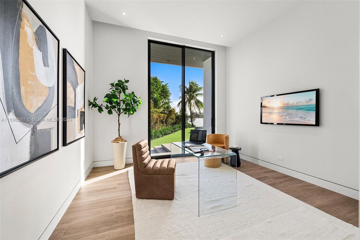 Home Office, Interior, Recessed Lighting, Wood Texture Flooring