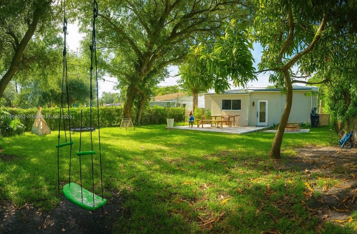 Backyard, Exterior, Playground