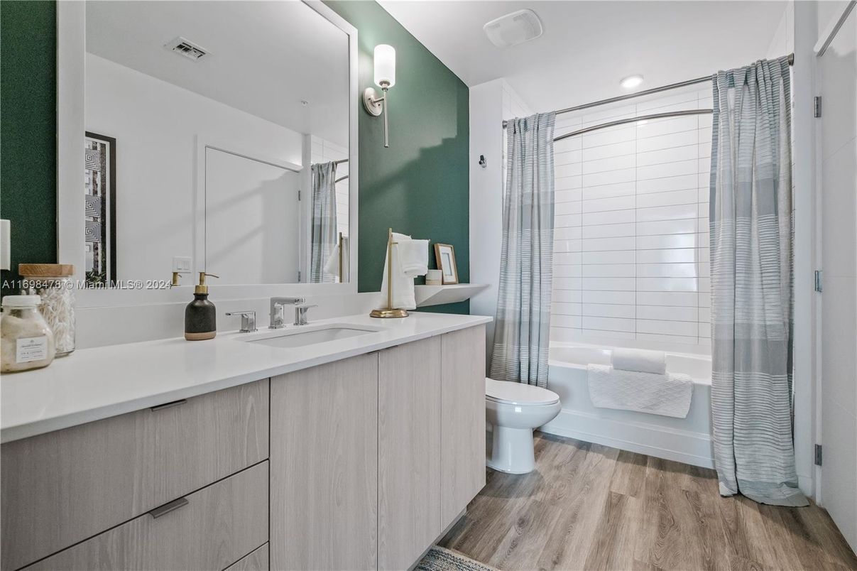 Bathroom, Interior, Recessed Lighting, Wood Texture Flooring