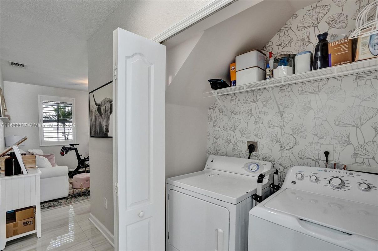 Interior, Utility Closets, Washer