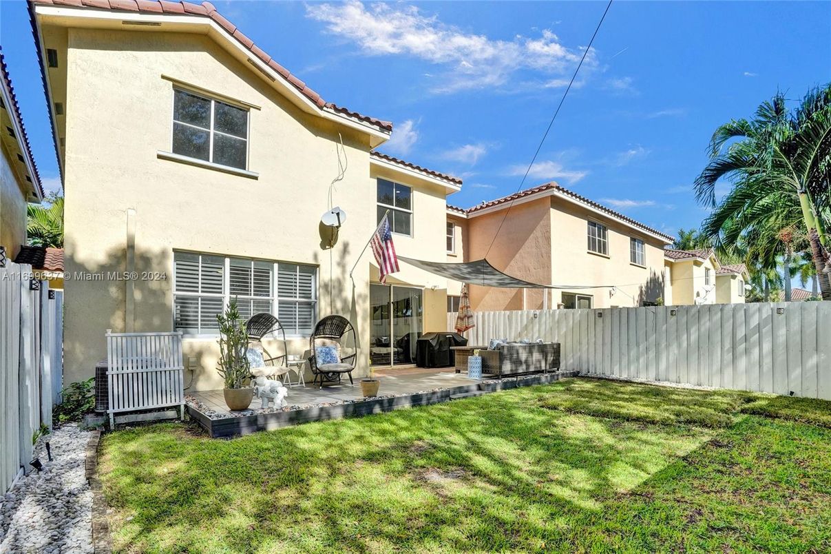 Backyard, Exterior