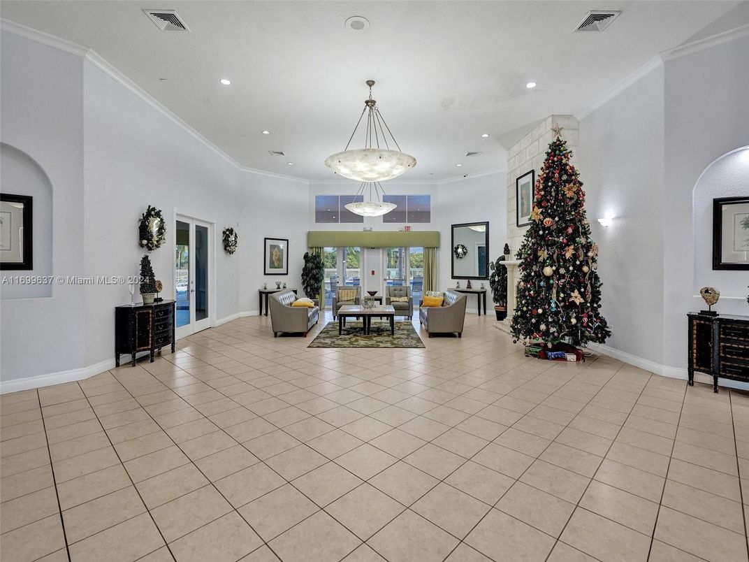 Dining room, Interior, Living room, Recessed Lighting