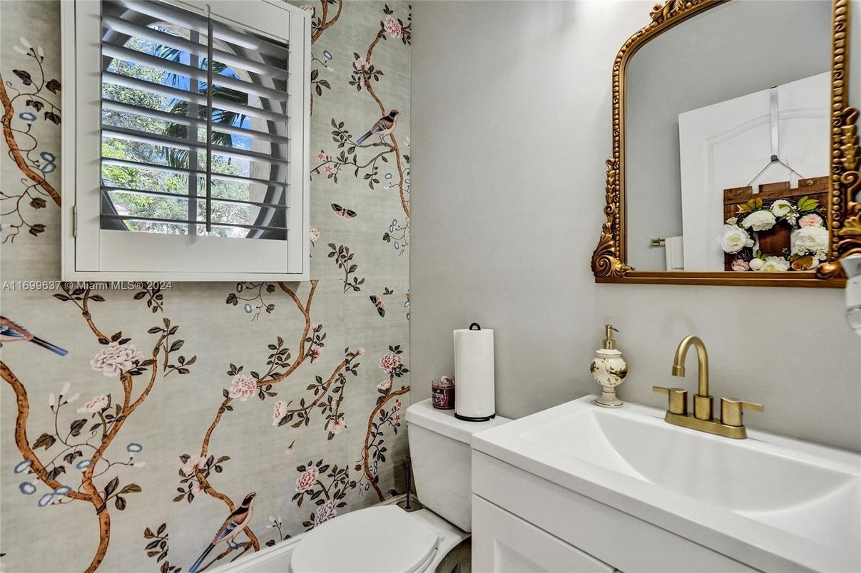 Bathroom, Interior
