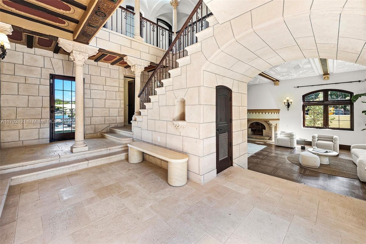 Fireplace, Interior