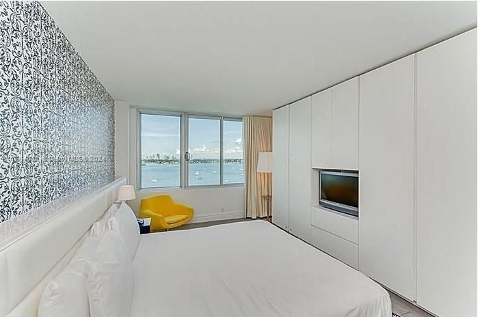 Bedroom, Interior, Water