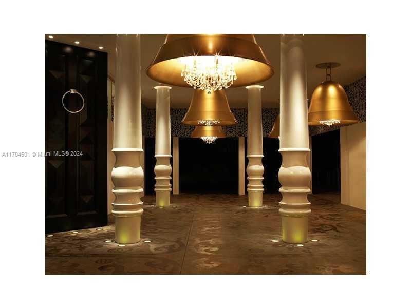 Chandelier, Interior