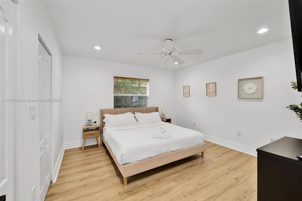 Bedroom, Interior, Recessed Lighting, Wood Texture Flooring
