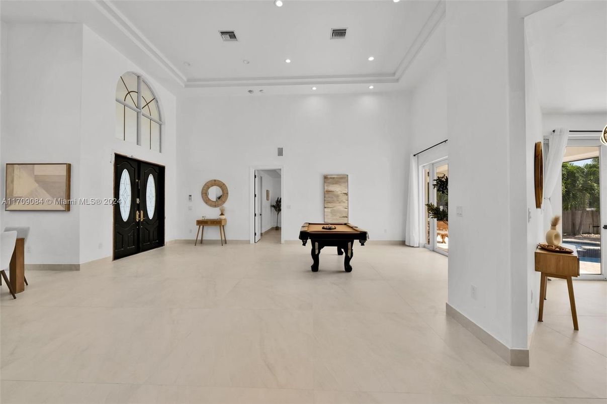 Billiard Table, Game Room, Interior, Recessed Lighting