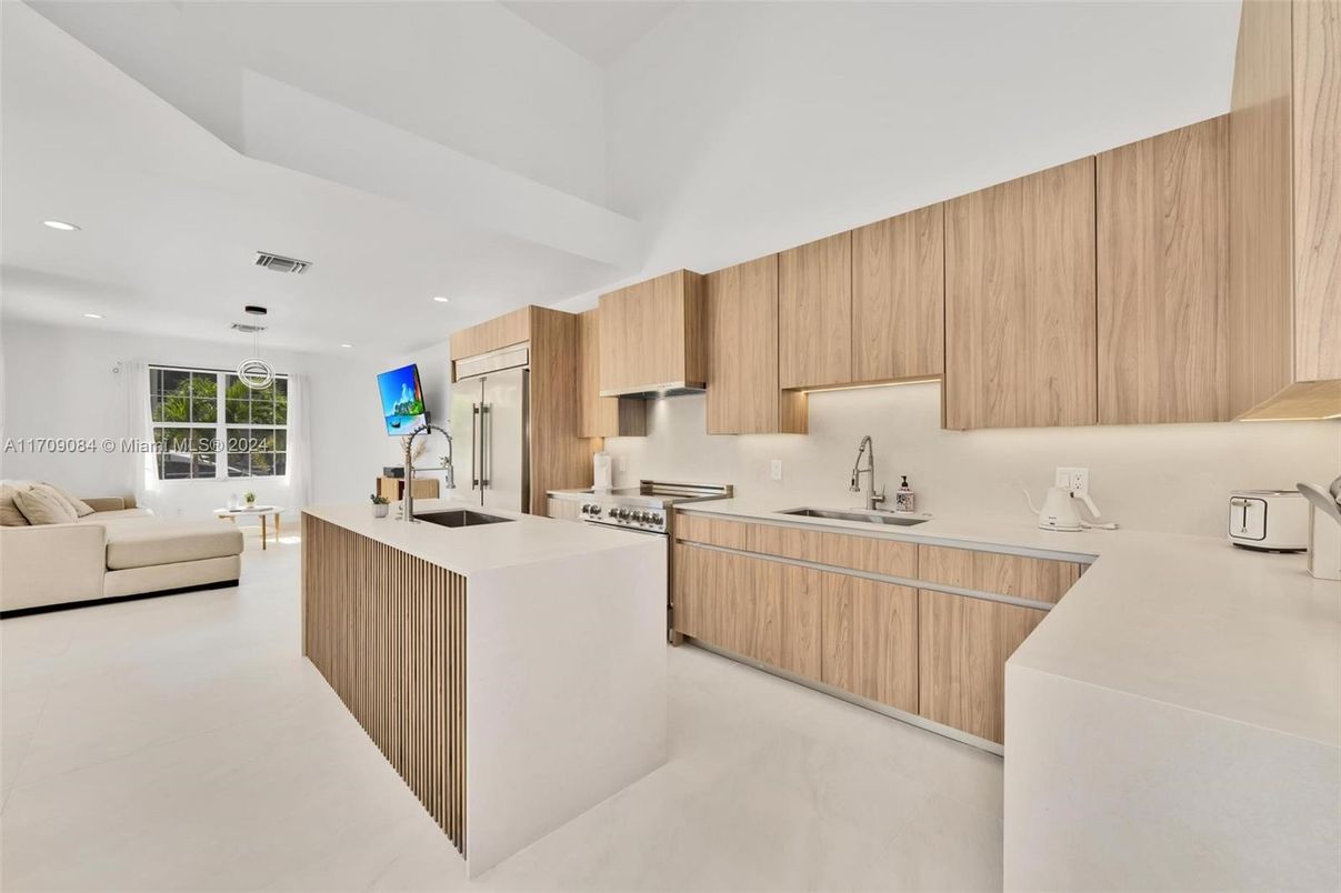 Interior, Kitchen, Recessed Lighting