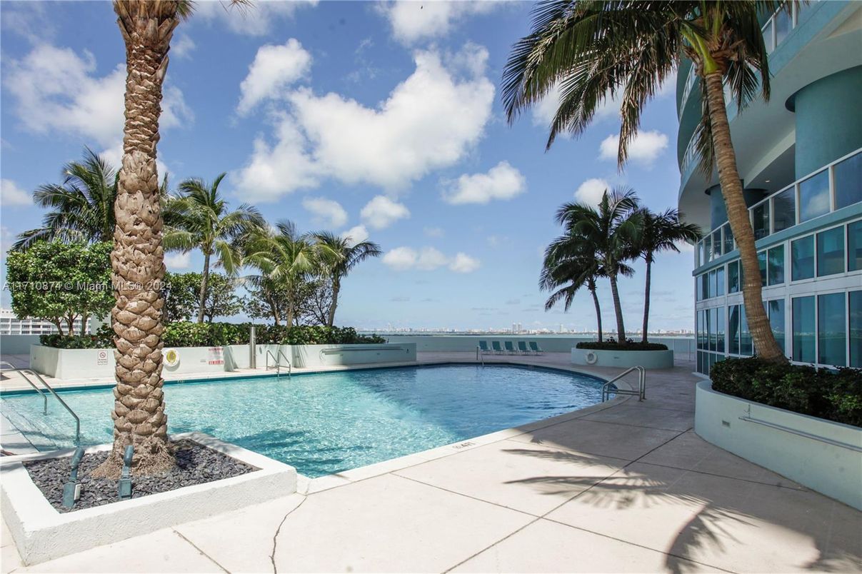 Exterior, Pool, Water