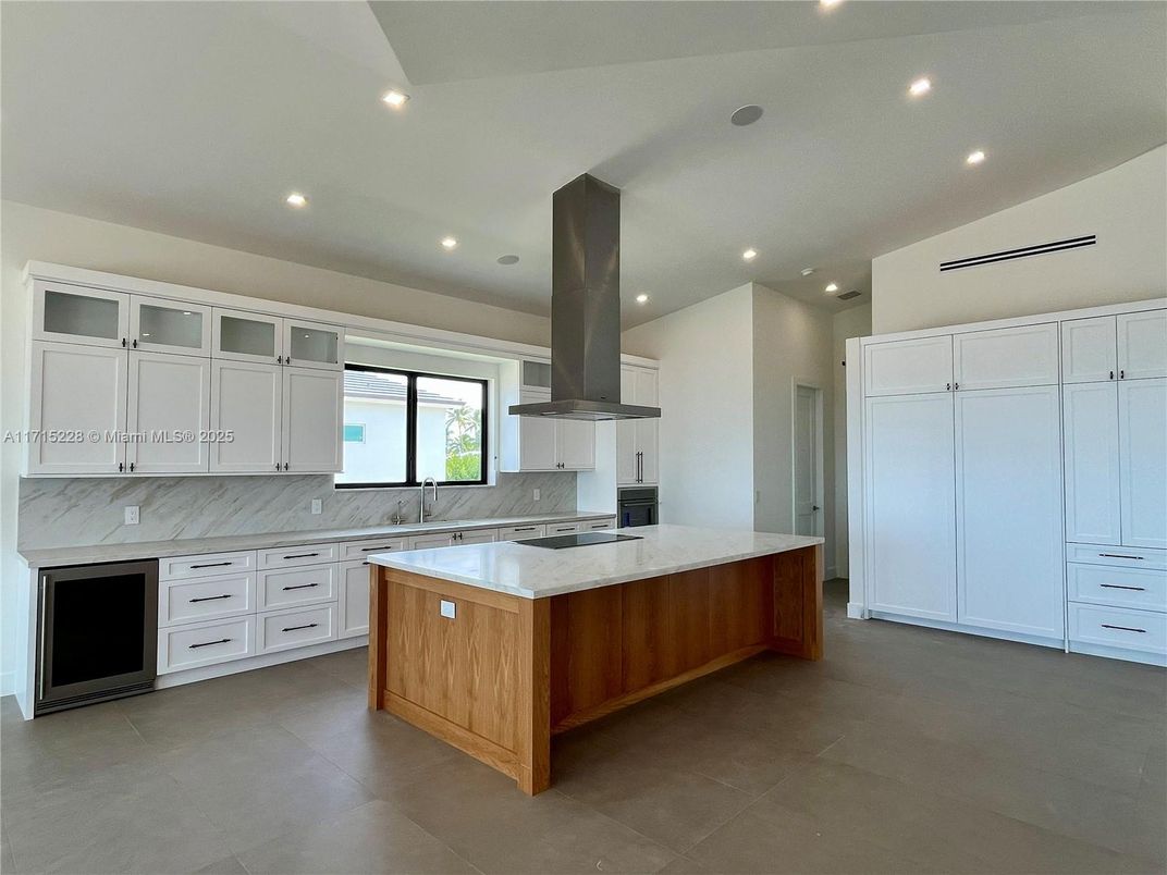 Interior, Kitchen, Recessed Lighting