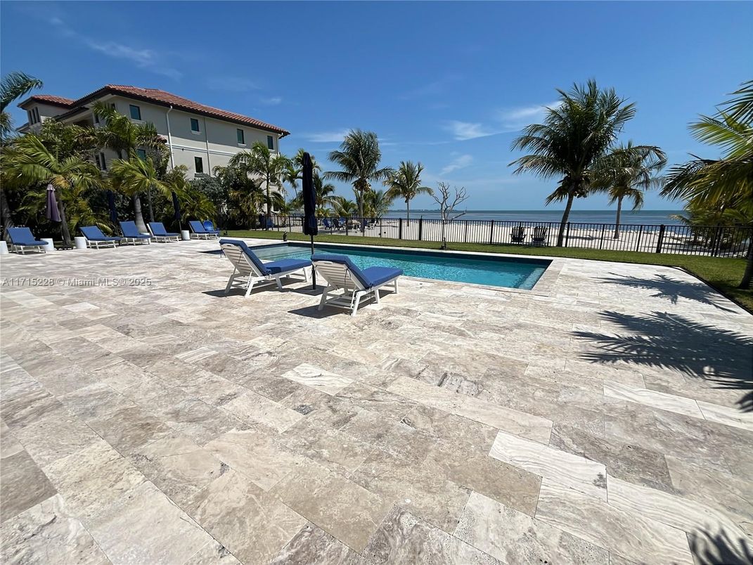 Exterior, Pool, Water