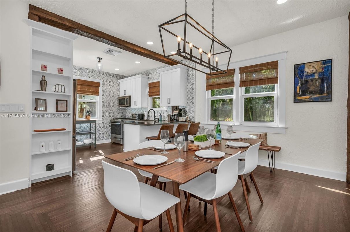 Chandelier, Dining room, Interior, Kitchen, Recessed Lighting, Stainless Steel Appliances, Wood Texture Flooring