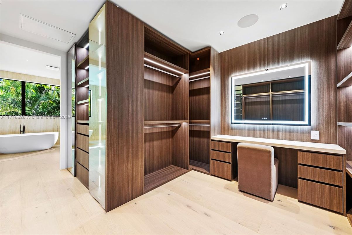 Bathroom, Free Standing Baths, Interior, Recessed Lighting, Walk-in Closets, Wood Texture Flooring