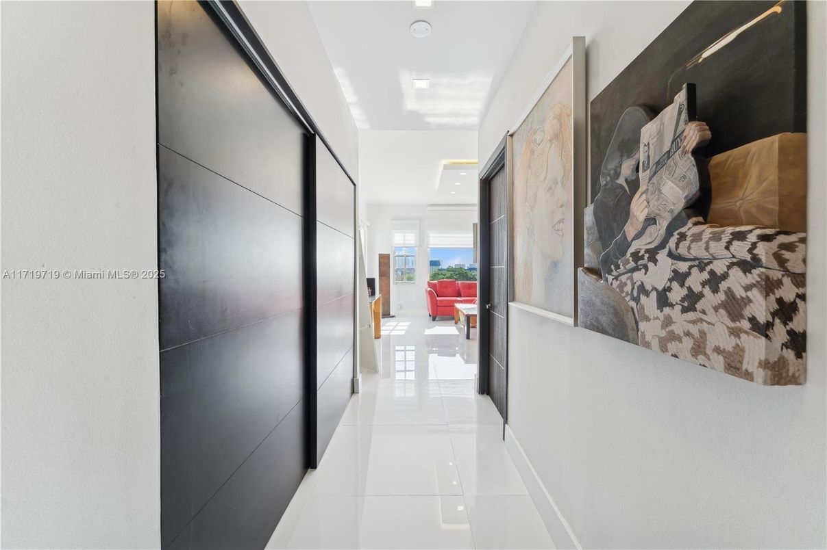 Interior, Recessed Lighting