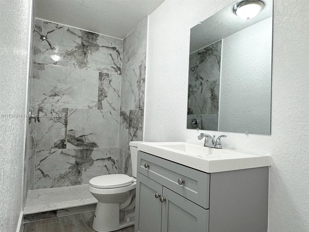 Bathroom, Interior, Marble Walls