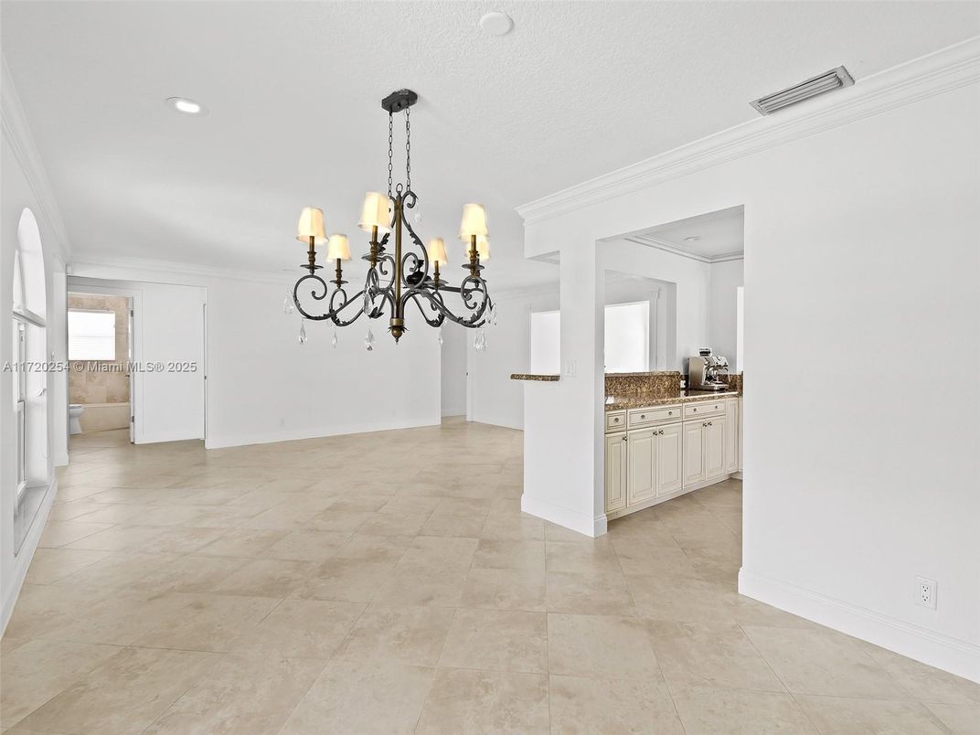 Chandelier, Empty room, Interior, Recessed Lighting