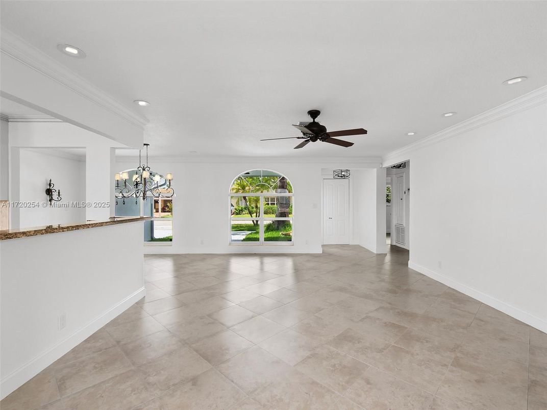 Chandelier, Empty room, Interior, Recessed Lighting
