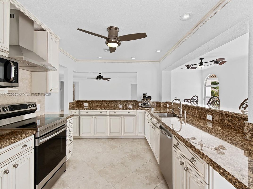 Interior, Kitchen, Recessed Lighting