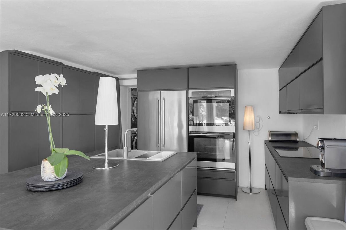 Interior, Kitchen, Stainless Steel Appliances