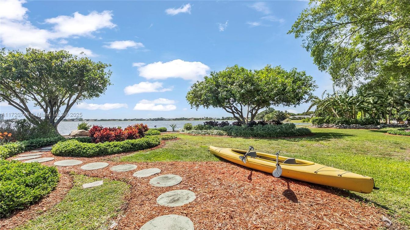 Backyard, Exterior, Water