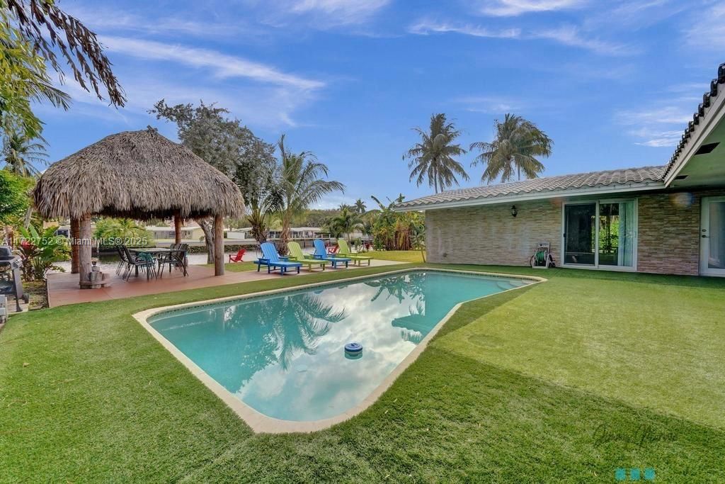 Backyard, Exterior, Pool