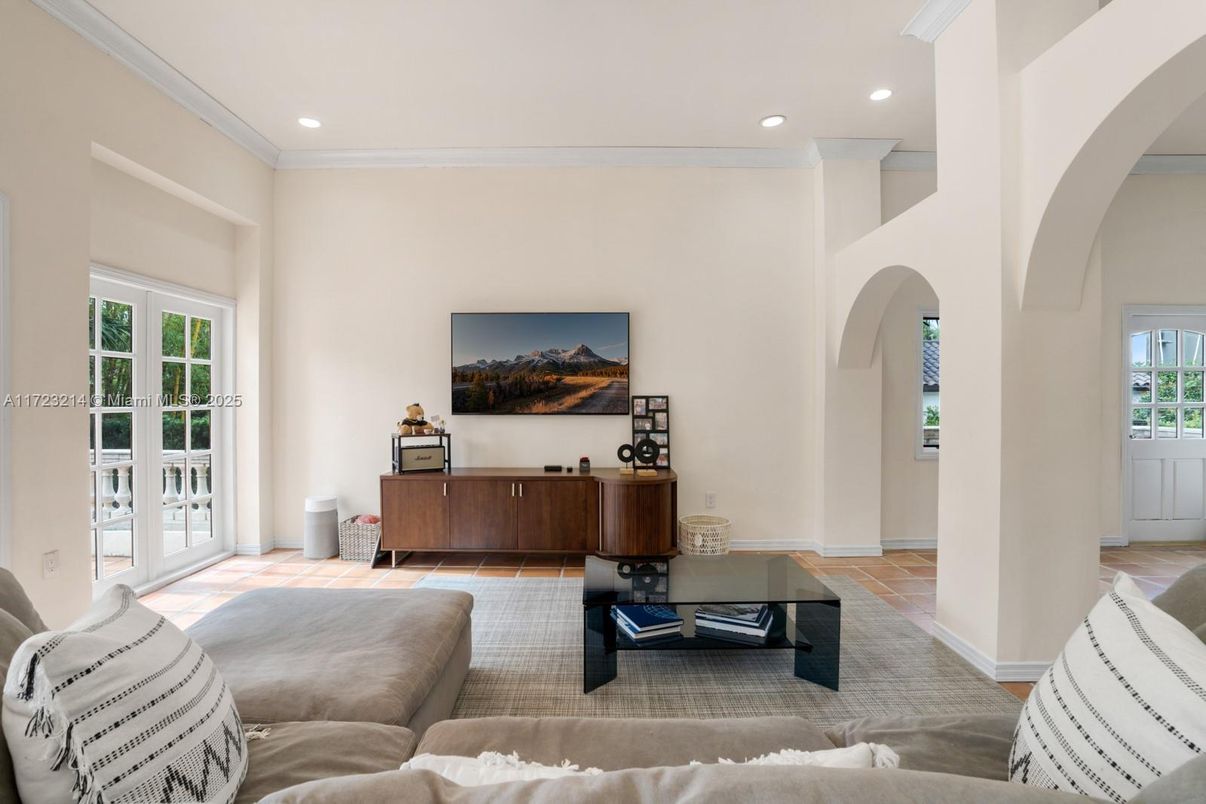 Interior, Living room, Recessed Lighting