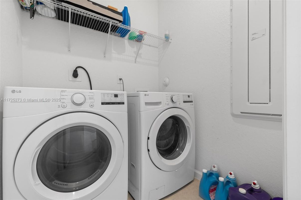Interior, Utility Closets, Washer