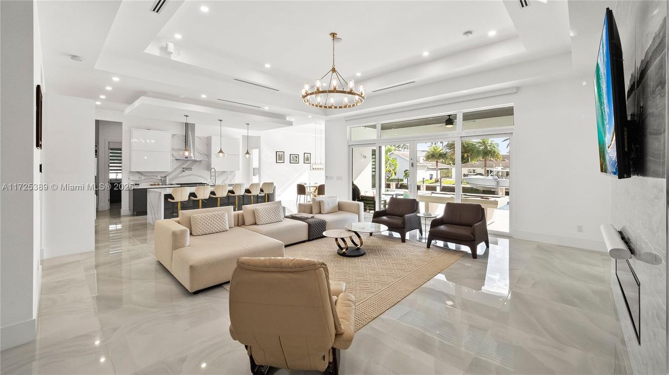 Interior, Kitchen, Living room, Marble Walls, Pendant Lights, Recessed Lighting, Stainless Steel Appliances