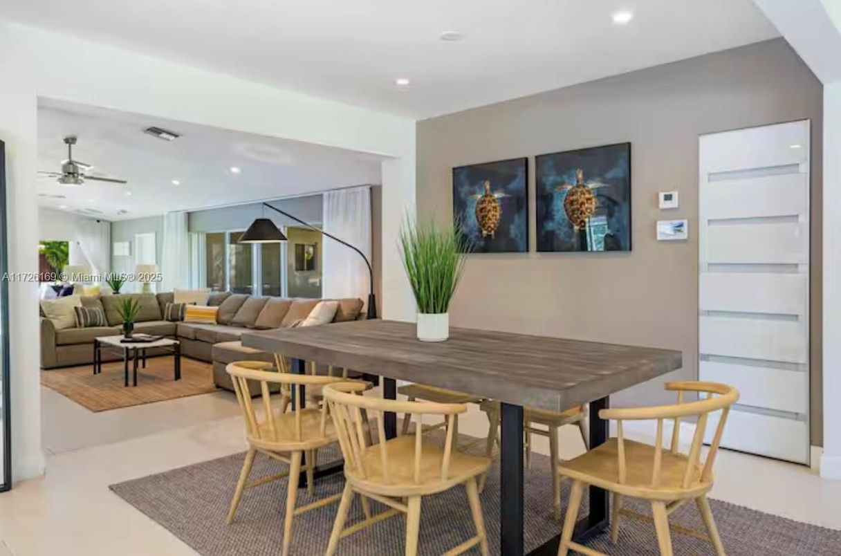 Dining room, Interior, Living room, Recessed Lighting