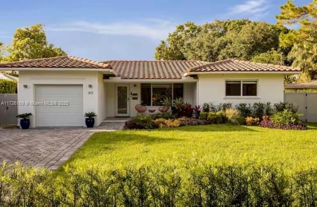 Attached, Backyard, Exterior, Facade, Mediterranean