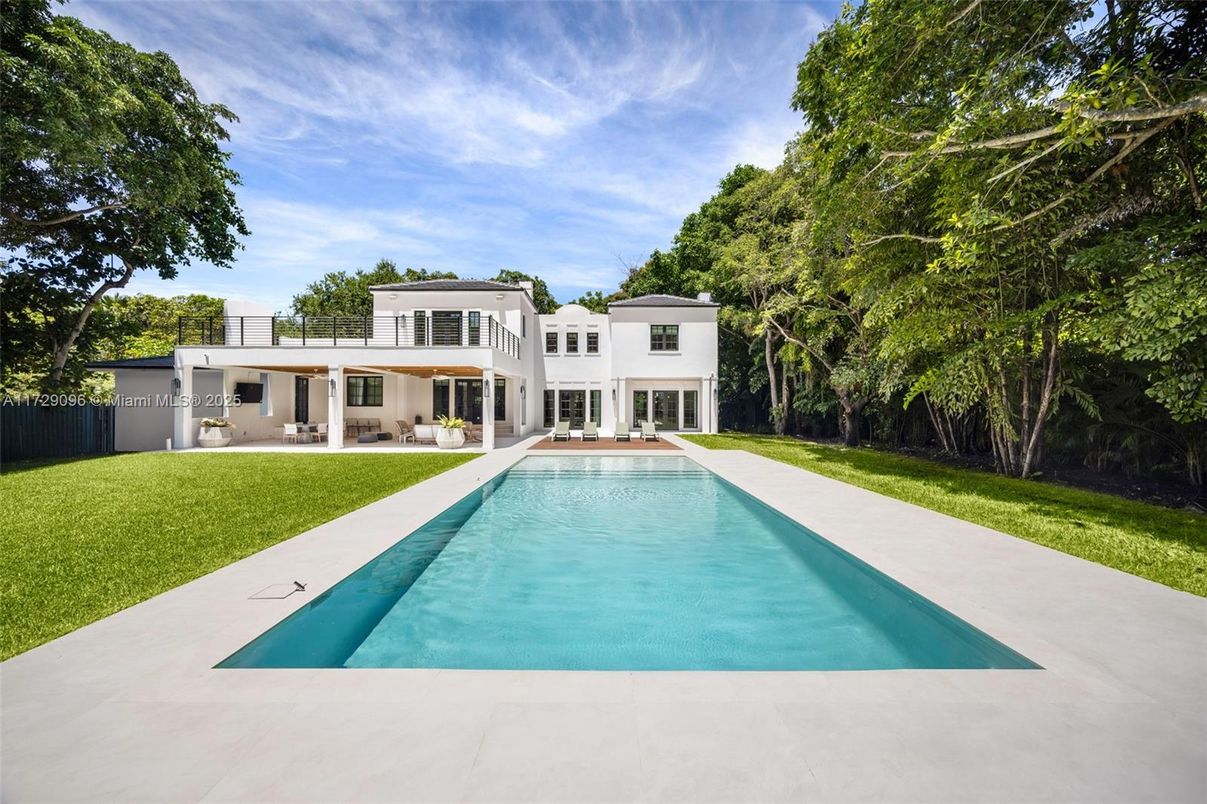 Backyard, Exterior, Pool