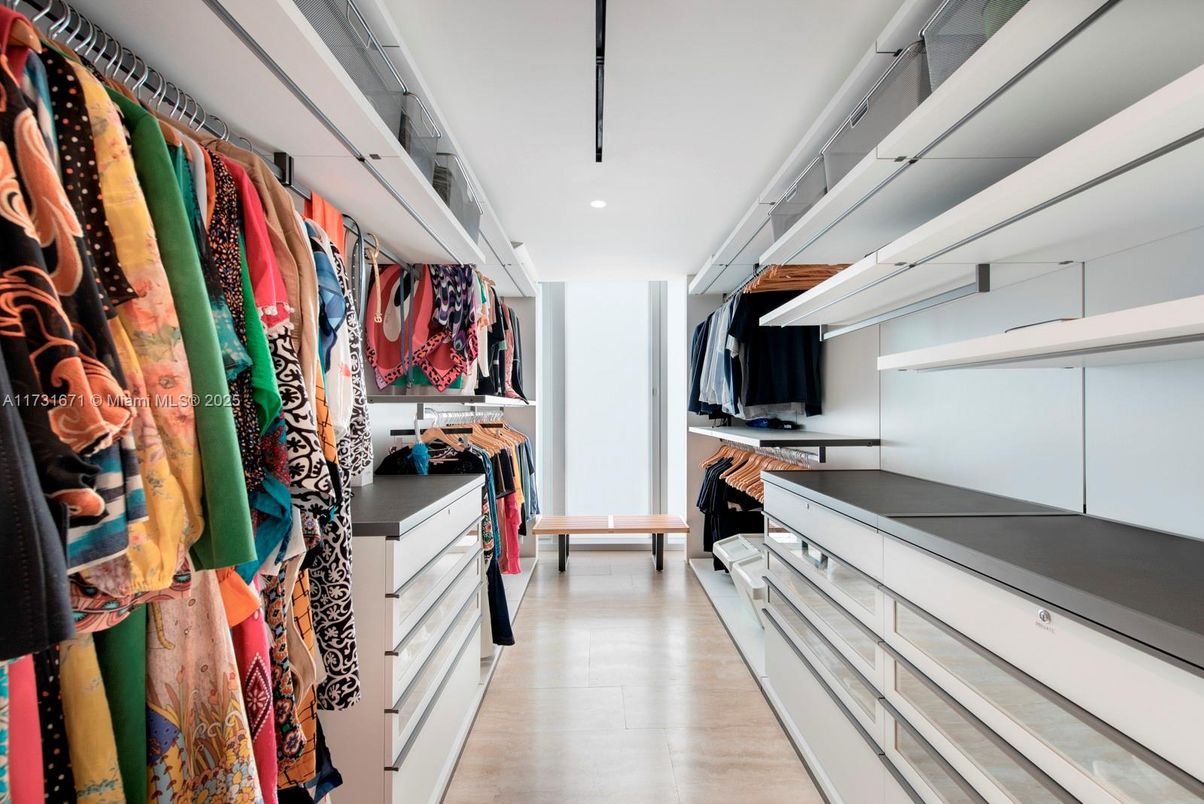 Interior, Recessed Lighting, Walk-in Closets, Wood Texture Flooring