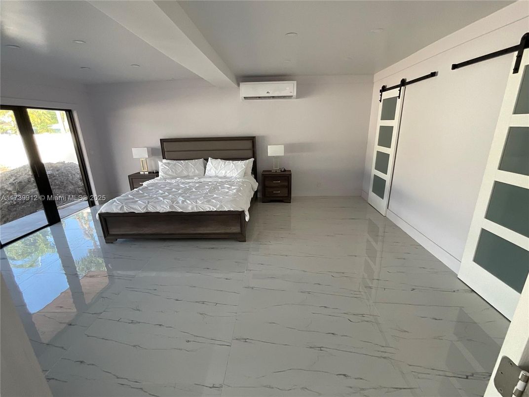 Bedroom, Interior, Marble, Recessed Lighting