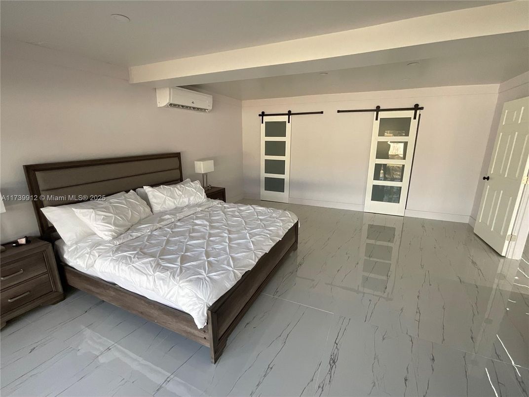 Bedroom, Interior, Marble