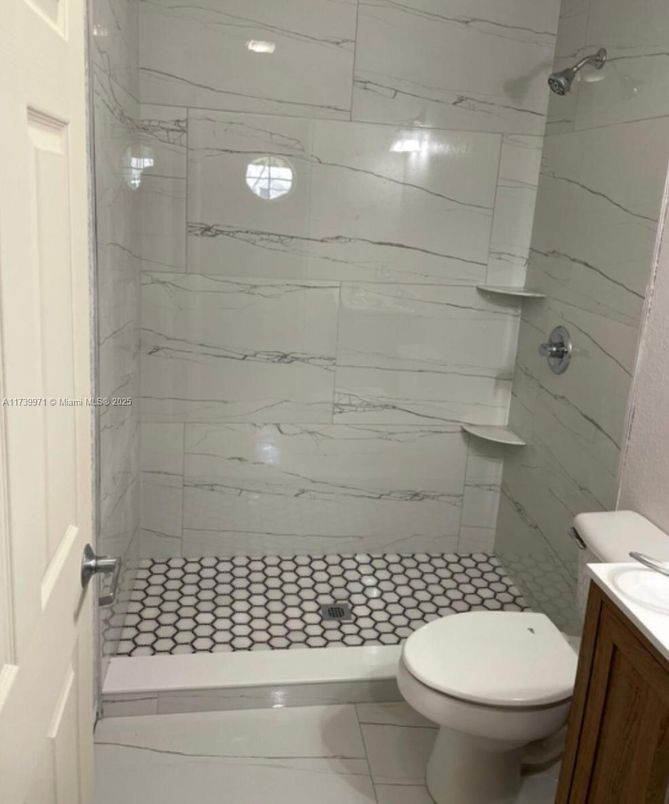 Bathroom, Interior, Marble Walls