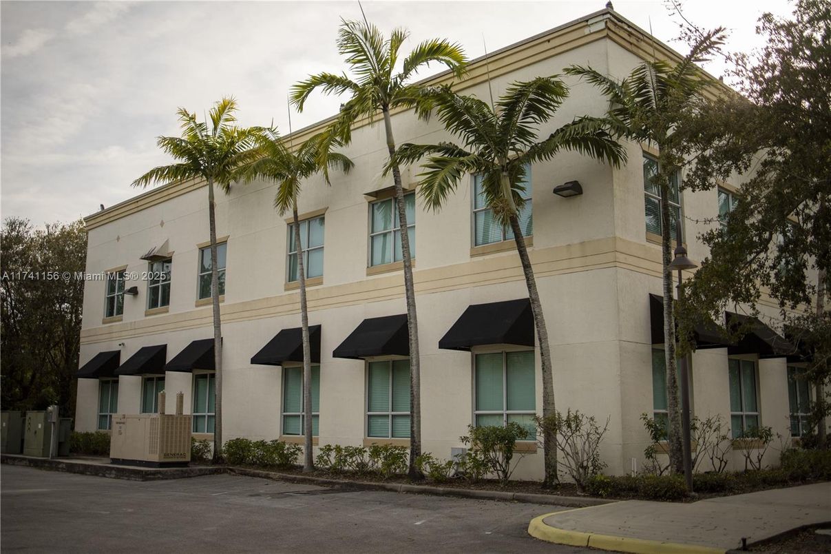 Exterior, Facade, Condo Building