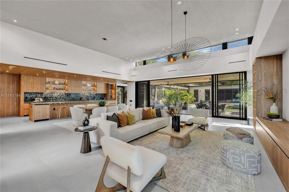 Dining room, Interior, Kitchen, Living room, Pendant Lights, Recessed Lighting