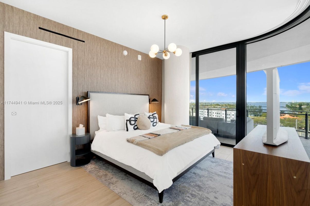 Bedroom, Interior, Pendant Lights, Wood Texture Flooring