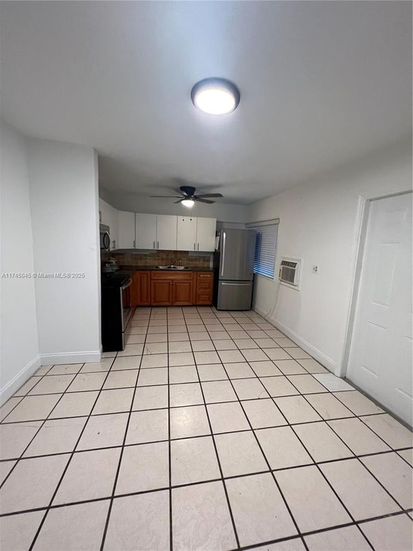 Empty room, Interior, Kitchen