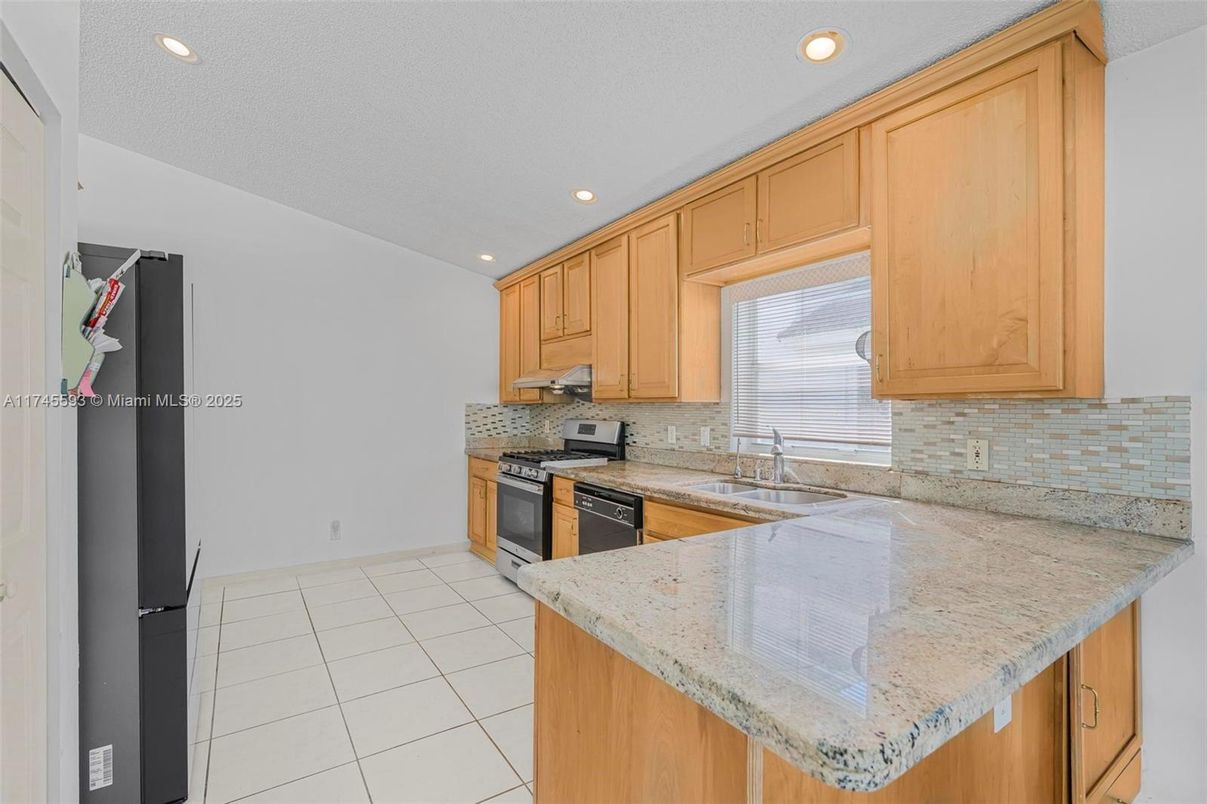 Interior, Kitchen, Recessed Lighting