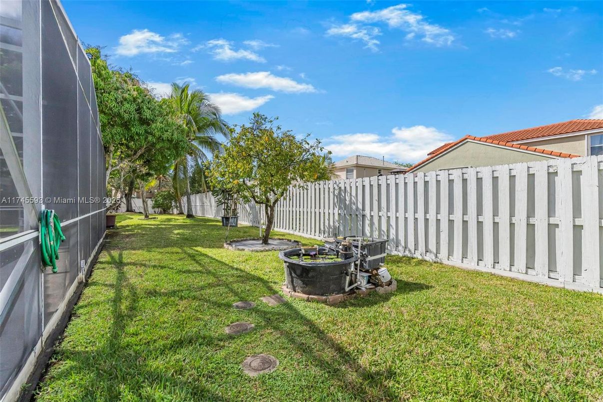 Backyard, Exterior