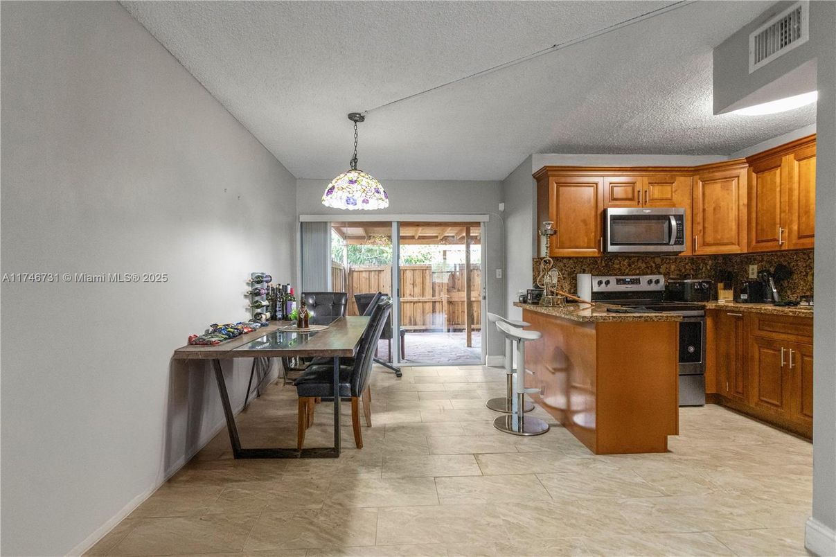 Dining room, Interior, Kitchen, Pendant Lights
