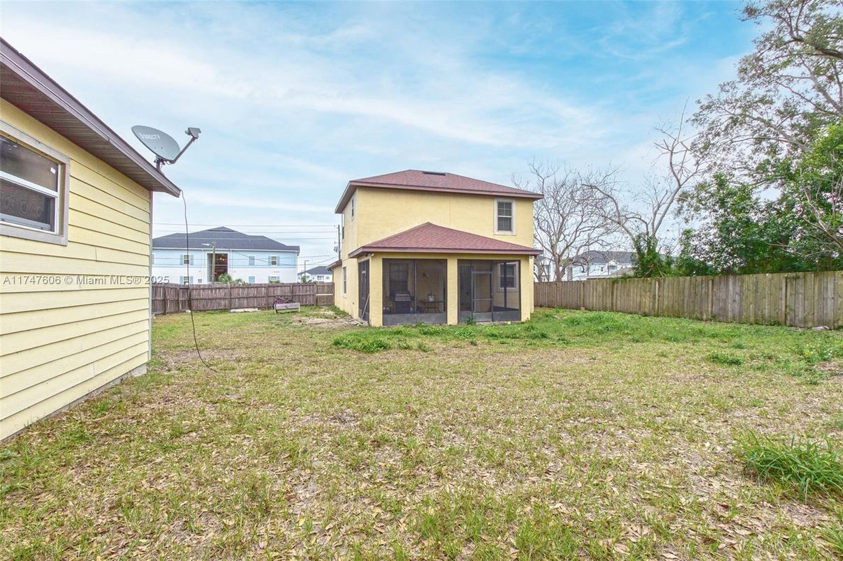 Backyard, Exterior