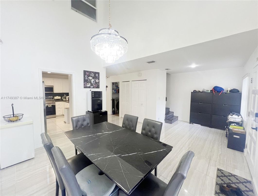Chandelier, Dining room, Interior, Kitchen, Recessed Lighting