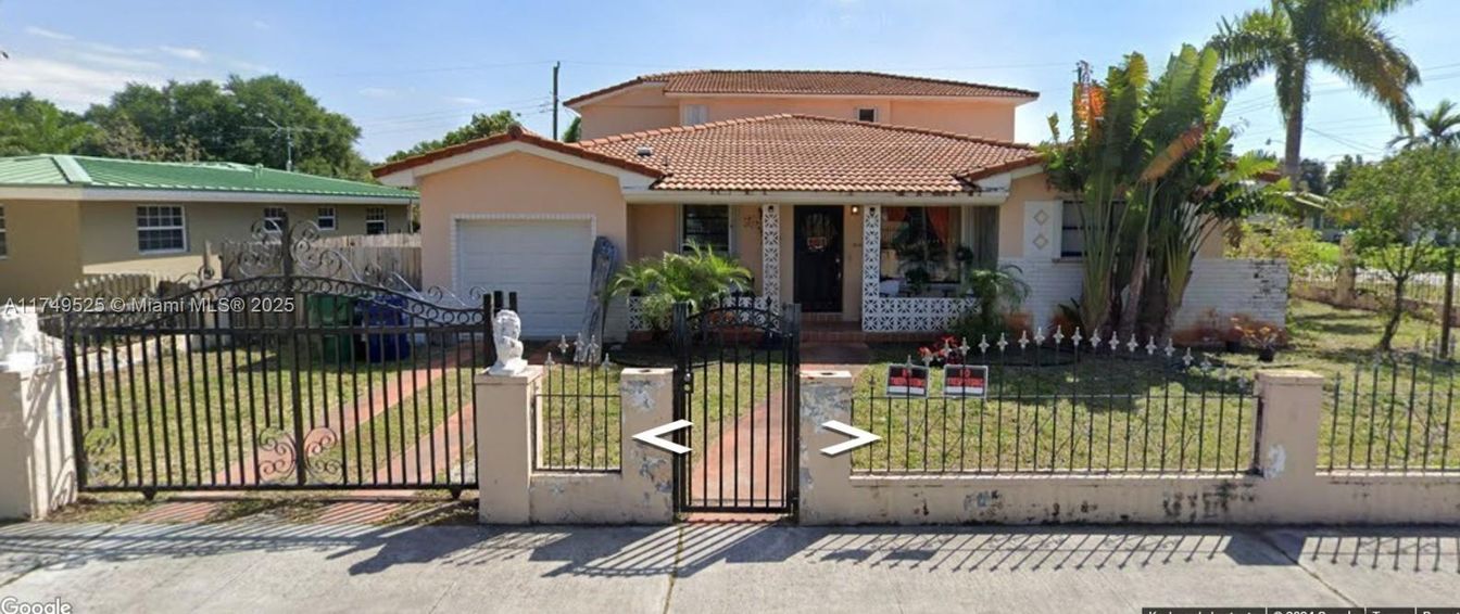 Attached, Backyard, Exterior, Facade, Mediterranean