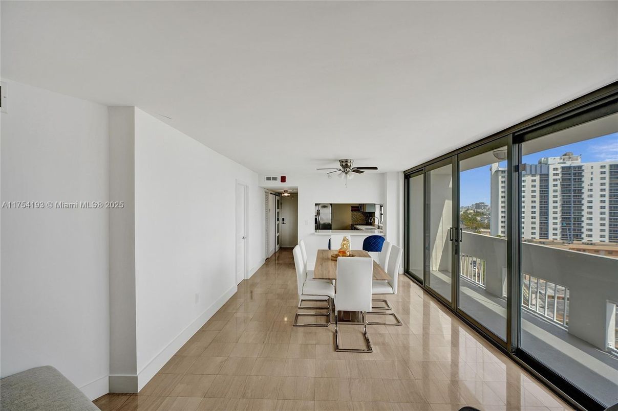 Dining room, Interior