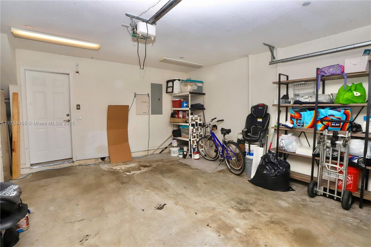 Garage, Interior