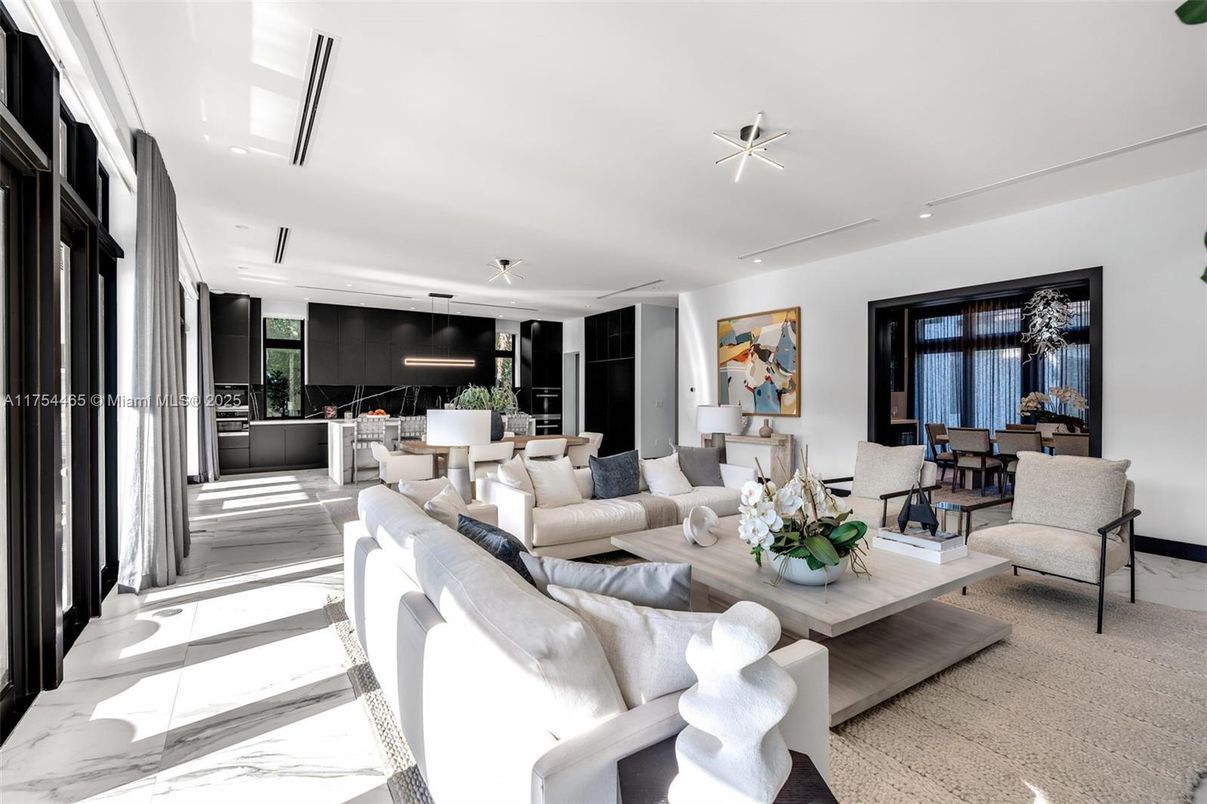 Dining room, Interior, Kitchen, Living room, Marble, Pendant Lights, Recessed Lighting