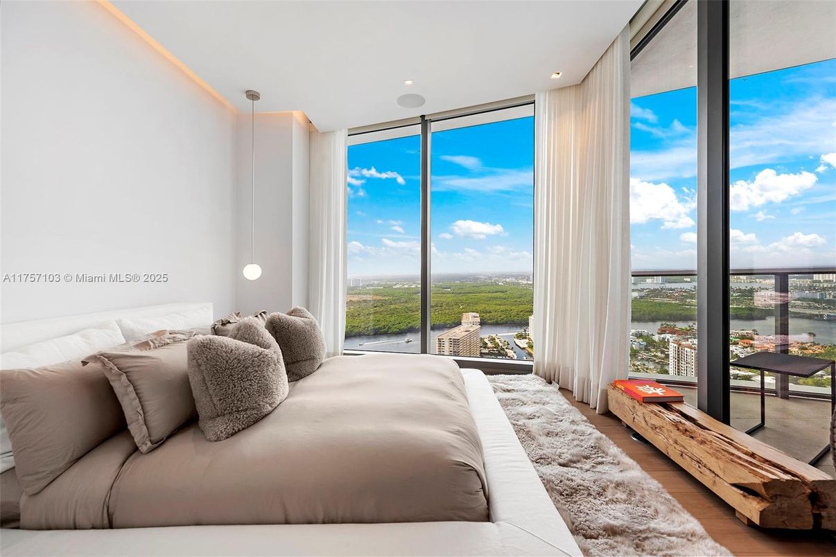 Bedroom, Interior, Pendant Lights, Recessed Lighting, Water, Wood Texture Flooring